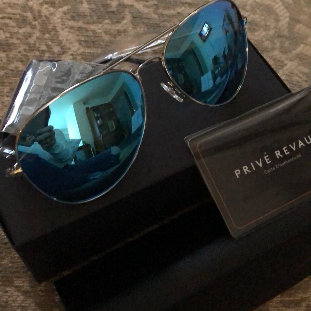 - Prive Revaux Unisex. Gender Friendly Sleek Aviator Silver Frame B…